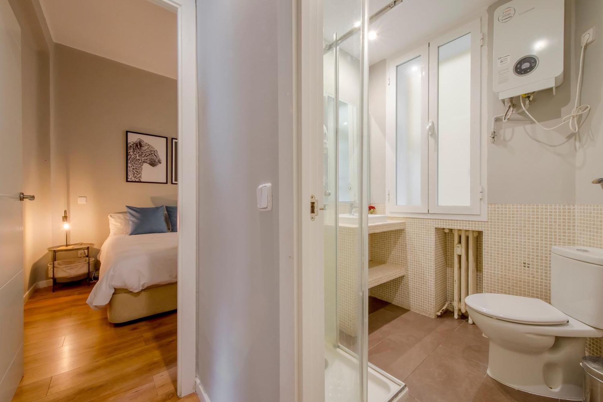 Excelente Piso De 3 Habitaciones En La Latina-Centro マドリード エクステリア 写真